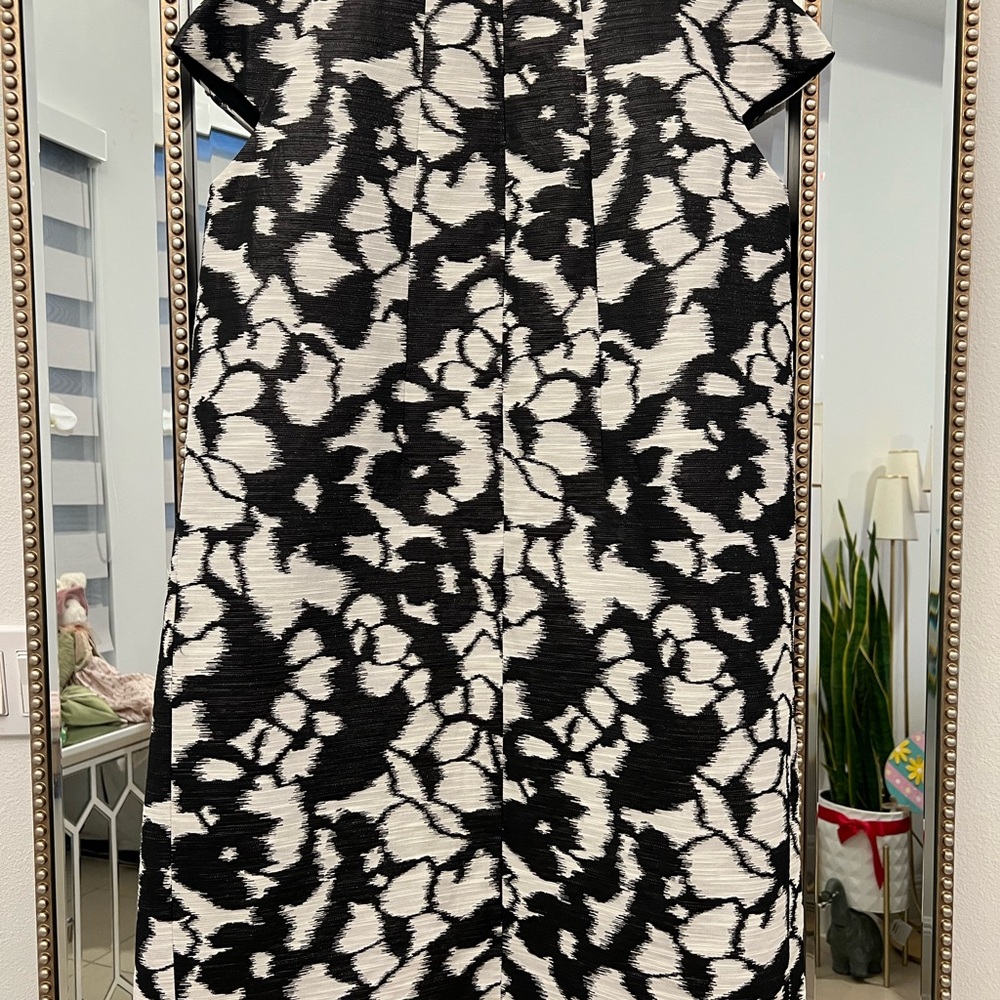 💗Oscar de la Renta - Picture 3 of 5